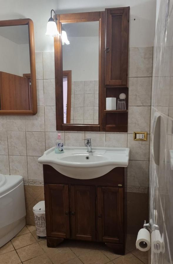 Casa Mille Baci Con Parcheggio Leilighet Livorno Eksteriør bilde