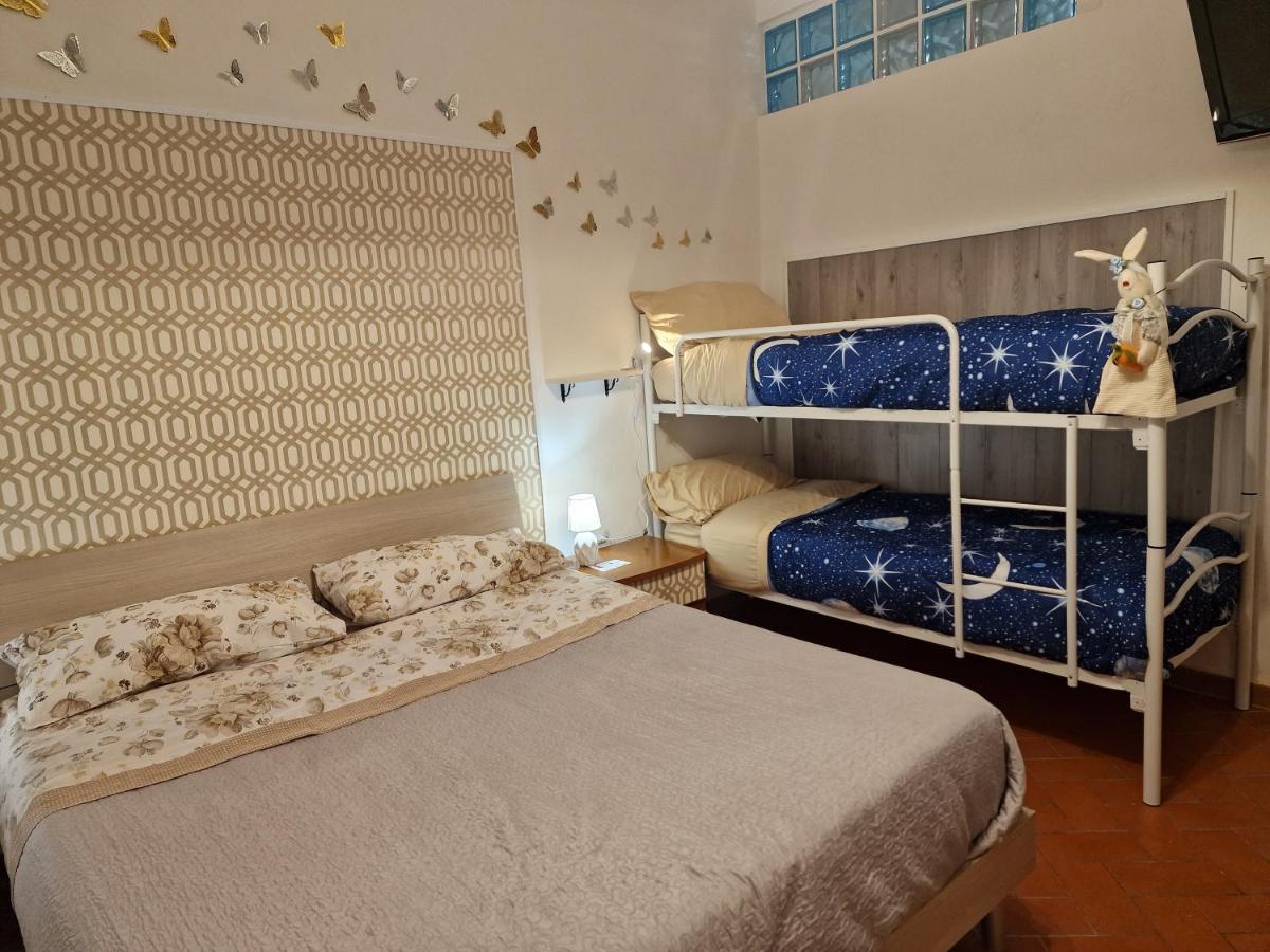 Casa Mille Baci Con Parcheggio Leilighet Livorno Eksteriør bilde